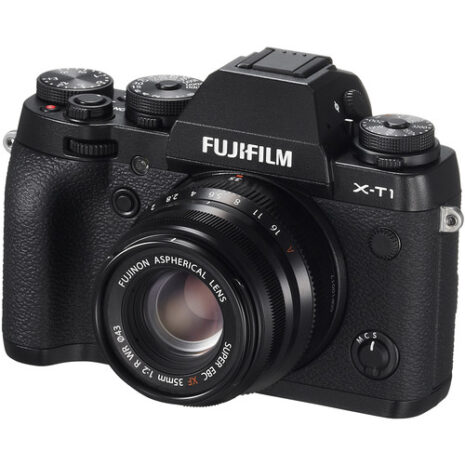 Fujifilm XF 35mm f/2 R WR Lens 5 Fujifilm XF 35mm f/2 R WR Lens