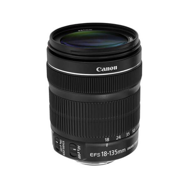 Canon EF-S 18-135mm f/3.5-5.6 IS...