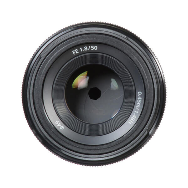 Sony FE 50mm f/1 Sony FE 50mm f/1.8 Lens