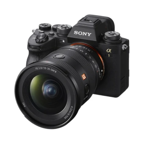 Sony FE 16 35mm f 2 8 GM II Lens Sony E in Mumbai India (6) Sony FE 16 35mm f 2 8 GM II Lens Sony E in Mumbai India (6)