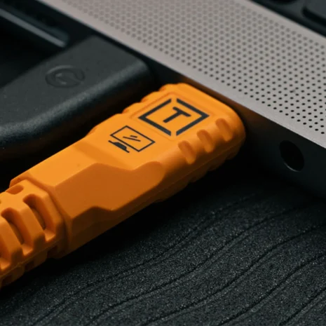 Thether Tools TetherPro Optima 10G USB C Straight to Straight Cable in Mumbai India (4) Thether Tools TetherPro Optima 10G USB C Straight to Straight Cable in Mumbai India (4)