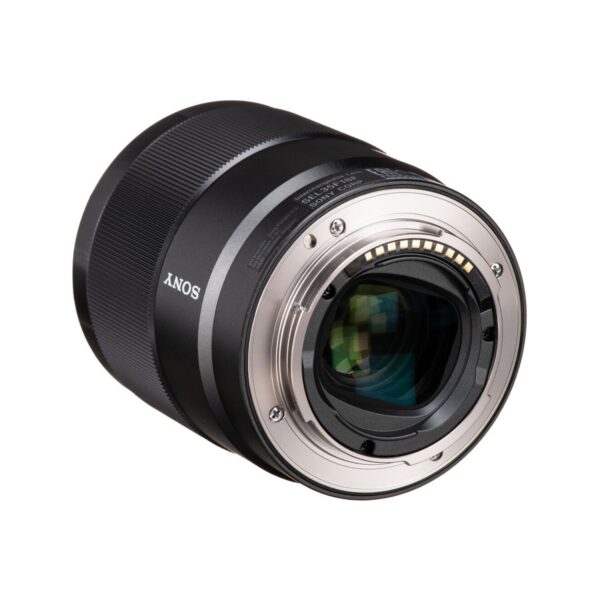 Sony FE 35mm f1.8 Lens Online Buy India 05 Sony FE 35mm f1.8 Lens Online Buy India 05